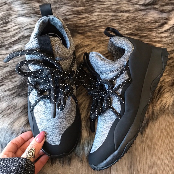 NWT🖤Nike city loop - Picture 2 of 8